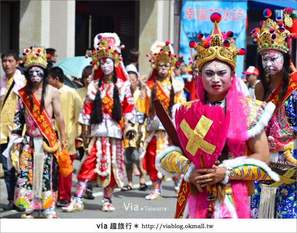 南投市活動》一年一度！熱鬧非凡～2011南投城隍聖誕大遊行