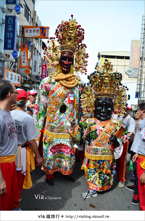 南投市活動》一年一度！熱鬧非凡～2011南投城隍聖誕大遊行