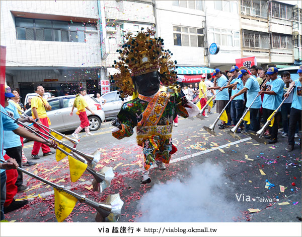 南投市活動》一年一度！熱鬧非凡～2011南投城隍聖誕大遊行