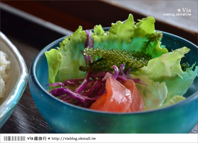 沖繩餐廳》沖繩「山之茶屋・樂水」～一個有山有海的療癒系木屋茶坊！