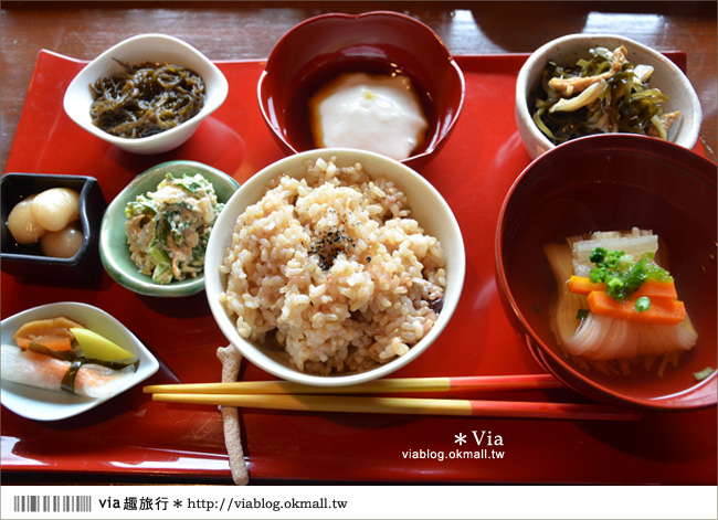 沖繩餐廳》沖繩「山之茶屋・樂水」～一個有山有海的療癒系木屋茶坊！