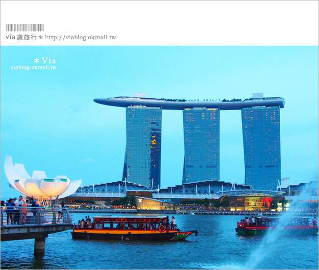 新加坡景點》新加坡必去景點～魚尾獅公園Merlion Park！夜景時最美！