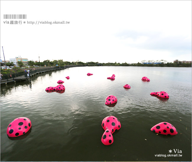 桃園黃色小鴨》2013桃園地景藝術節(已撤展)～黃色小鴨＋地景節！趕快來旅行～