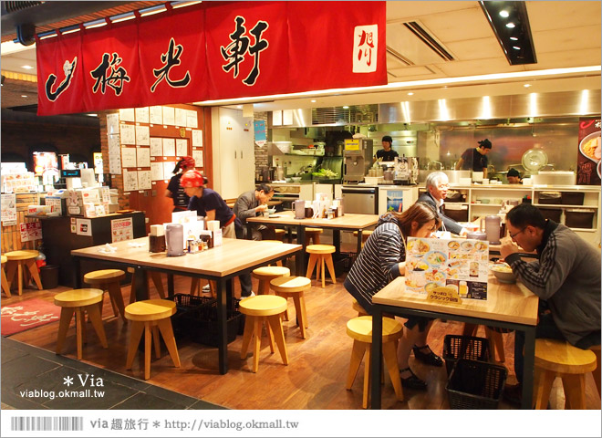 新千歲機場美食》機場必吃餐廳～拉麵道場、電車食堂。上機前一定要吃到的美味！