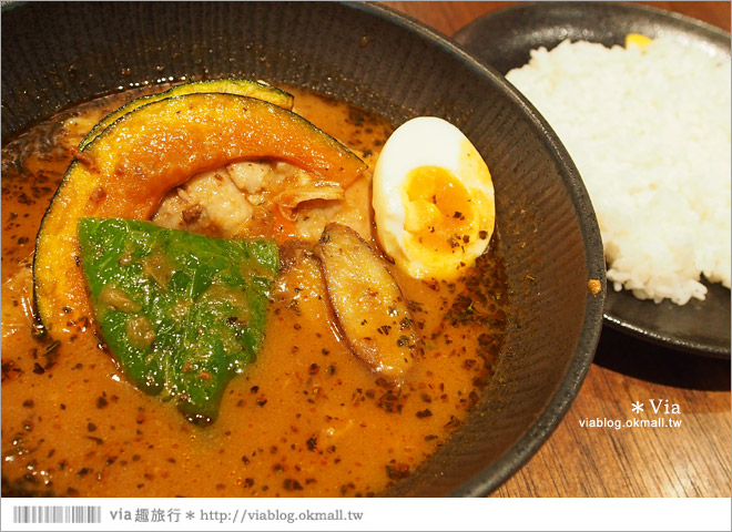 新千歲機場美食》機場必吃餐廳～拉麵道場、電車食堂。上機前一定要吃到的美味！