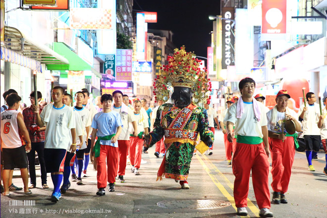 南投旅遊》南投城隍聖誕文化祭《夜巡篇》／夜間遊行熱鬧又繽紛！