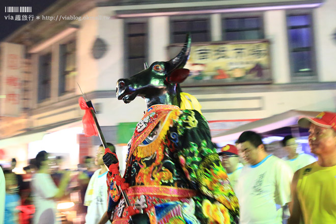 南投旅遊》南投城隍聖誕文化祭《夜巡篇》／夜間遊行熱鬧又繽紛！