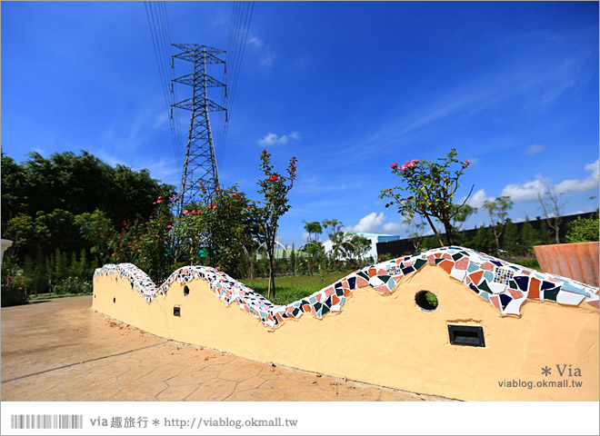 雲林景點一日遊》雲林古坑蘿莎玫瑰莊園～玫瑰花園休日遊憩好去處‧香味滿山城！