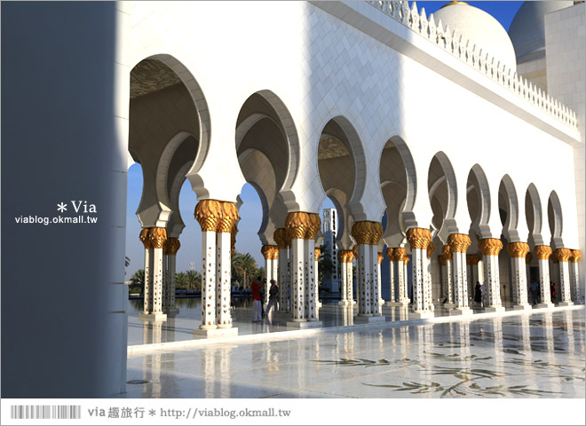 阿布達比旅遊》謝赫扎耶德大清真寺(Sheikh Zayed Grand Mosque)～超美！世界造價最高的清真寺