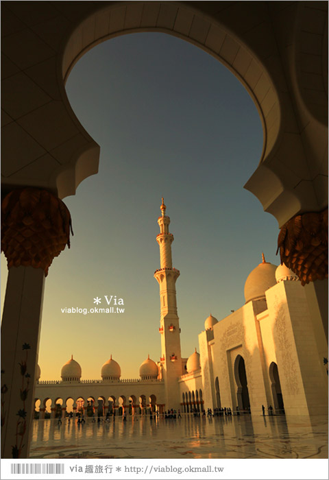 阿布達比旅遊》謝赫扎耶德大清真寺(Sheikh Zayed Grand Mosque)～超美！世界造價最高的清真寺