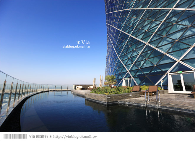 阿布達比住宿》首都門凱悅酒店(Hyatt Capital Gate Abu Dhabi)～超炫！世界上最傾斜的人工大樓