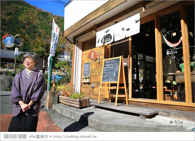 靜岡旅遊景點》秋季秘境之旅～寸又峽溫泉『夢之吊橋』，碧藍湖水上的夢幻美景