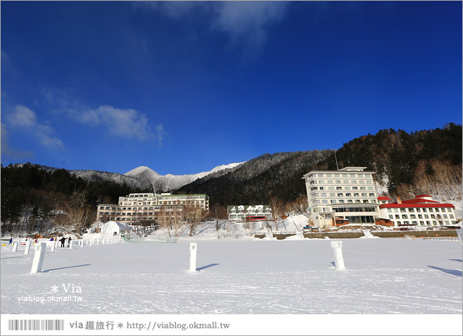 北海道冬季景點》然別湖冰上村～山中小秘境‧冰上酒吧、冰屋、露天風呂好特別！