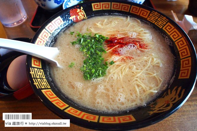 一蘭拉麵本店》九州福岡／一蘭拉麵總本店才有的：「一蘭屋台」～吃拉麵配鐵盤餃子！