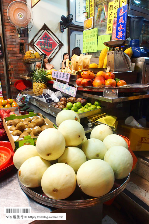 台南冰店推薦》台南水果店～泰成水果店．超人氣的瓜瓜冰（哈密瓜冰）好好吃！