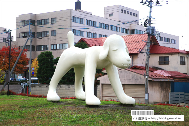 青森旅遊景點》吉野町綠地公園「A to Z Memorial Dog」～朝聖！奈良美智的弘前犬！