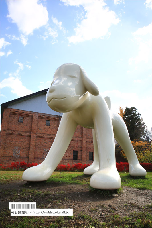 青森旅遊景點》吉野町綠地公園「A to Z Memorial Dog」～朝聖！奈良美智的弘前犬！