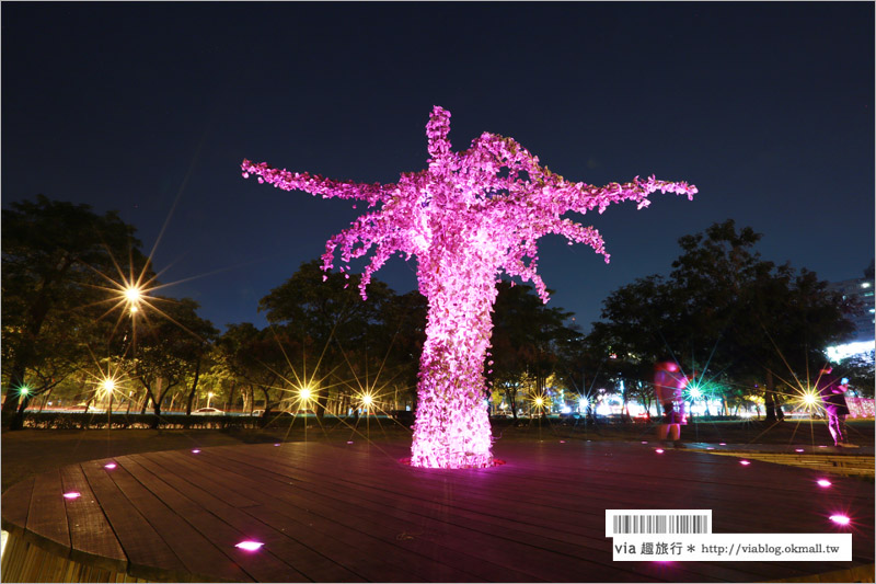 高雄夜景》聚竹蚵地景藝術(已撤展)～高雄新亮點！夜間璀璨浪漫的好去處！