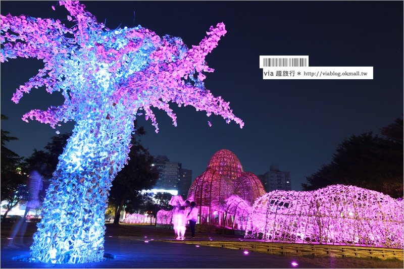 高雄夜景》聚竹蚵地景藝術(已撤展)～高雄新亮點！夜間璀璨浪漫的好去處！