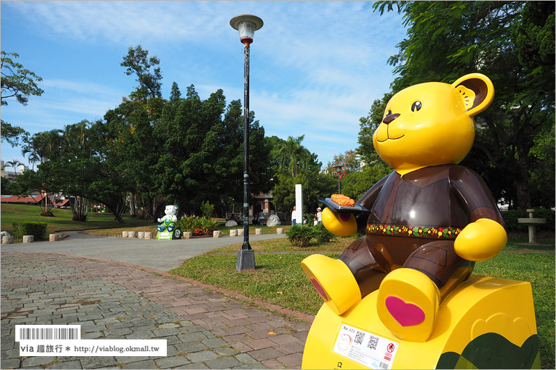 台中泰迪熊嘉年華》台中公園可愛熊出沒～7公尺高大熊和百隻小熊陪你歡樂過冬！