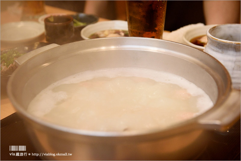 大阪餐廳推薦》道頓堀美食～好好吃！來自九州博多的六十年老店美味水炊鍋：博多味処 水たきいろは