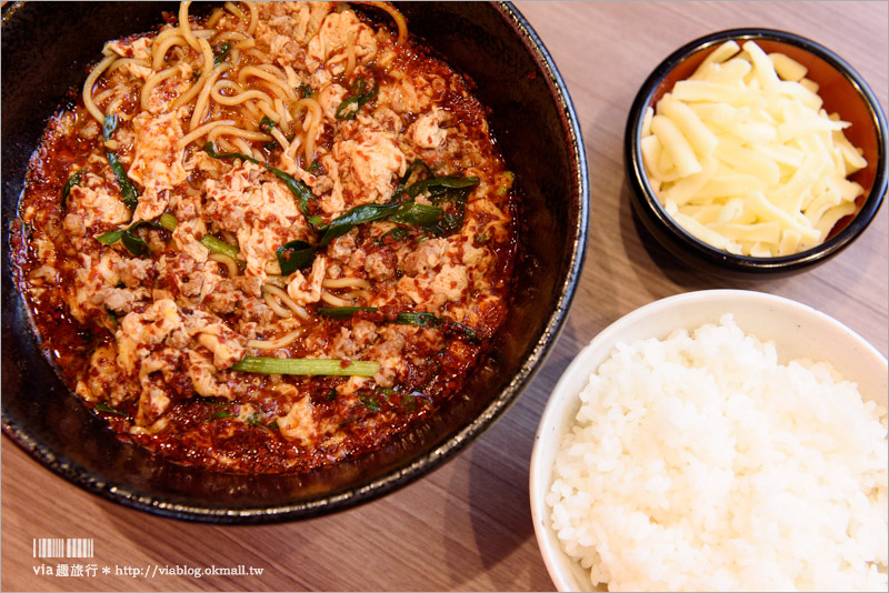 京都美食》河原町美食餐廳～辛麺屋 桝元／來自九州宮崎的辣味拉麵～加入蛋花及韭菜好特別！