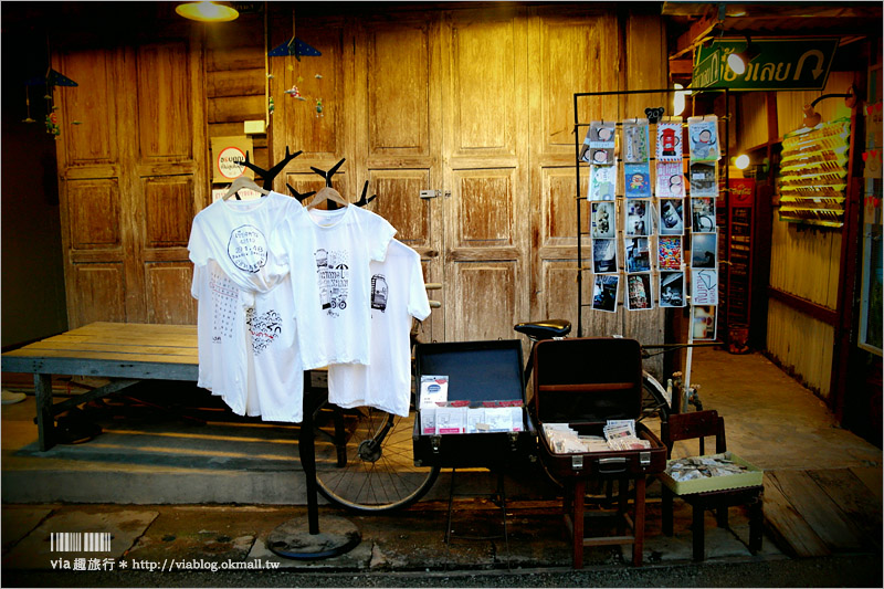 泰國旅遊景點》清康小鎮(Chiang Khan)～懷舊風的木造小鎮，悠遊在舊時光裡的美好！早晨的和尚施齋體驗好新奇！