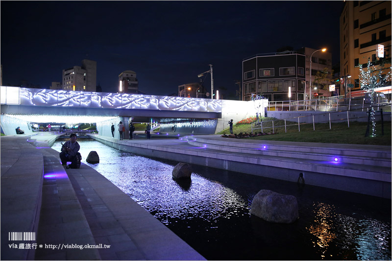 台中景點》柳川親水河道～台中版清溪川！景觀河岸藝術裝置越夜越美麗！