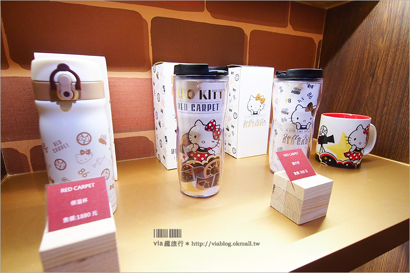 Kitty餐廳》林口三井OUTLET餐廳｜Hello Kitty Red Carpet美式餐廳(已永久停業)～復古電影造景！重現好萊塢大明星風味好好拍！