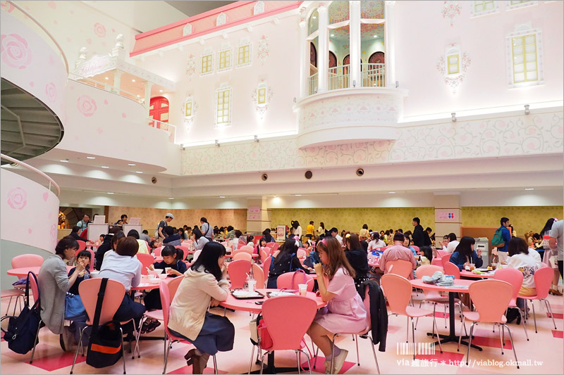 東京景點》三麗鷗彩虹樂園(下)～必看！夢幻大遊行與寶塚劇團歌舞秀＋必嚐！不思議彩虹咖哩可愛到捨不得吃！