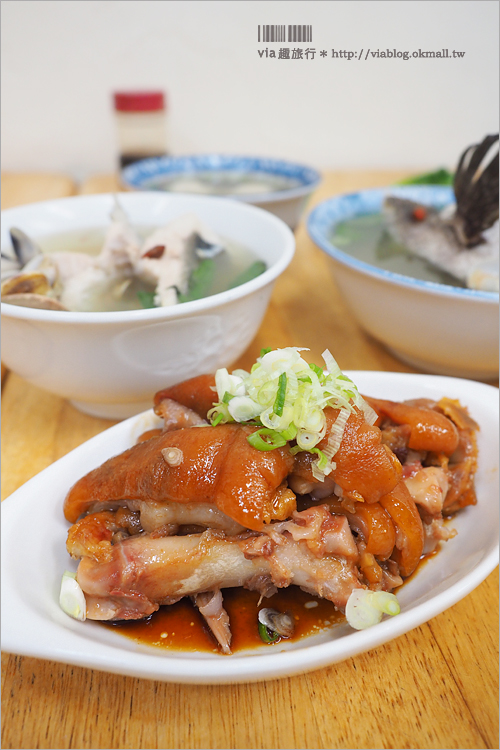 台北新店美食》超人鱸魚湯｜滷豬腳也好好吃～石斑魚更別錯過！新北市新店區公所附近的推薦美食！