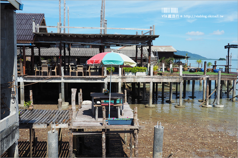 泰國蘭塔島》蘭塔古城（LENTA OLD TOWN）～老街散策‧懷舊木造老屋建築及海景咖啡館尋幽趣！