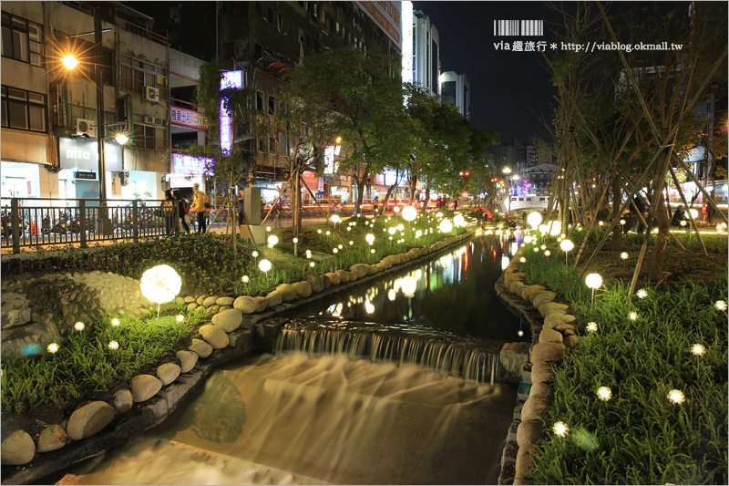 台中綠川》綠川水岸新登場～夢幻的水岸步道散策趣！古橋搭配水母燈、蒲公英燈、紫藤花～浪漫十足！