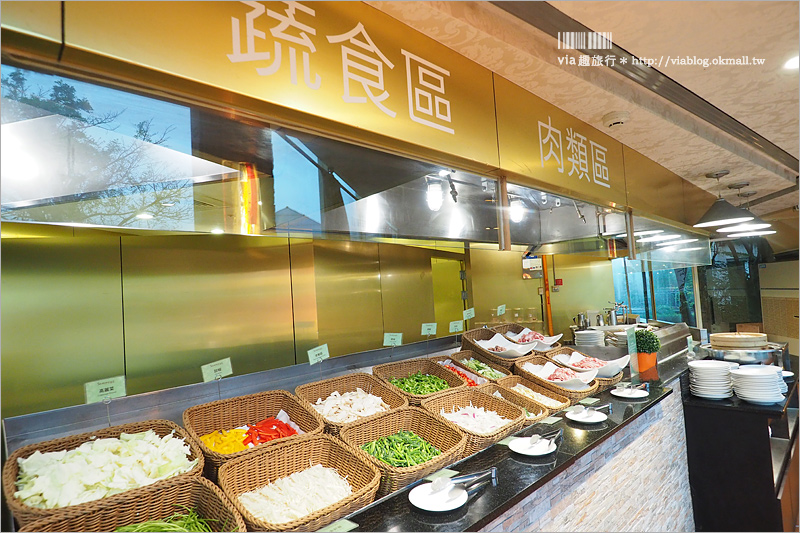 台中溫泉飯店》清新溫泉飯店-新采自助百匯《餐廳篇》～各國百匯美食！西／中／日式風味餐廳任你吃！