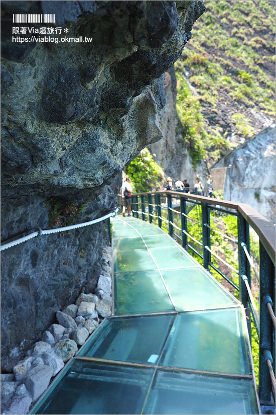 花蓮景點》豐濱天空步道／親不知子海上古道～走上斷崖邊的透明步道好刺激！大海就在腳底下！