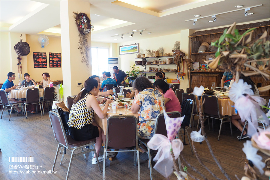 花蓮海鮮餐廳》噶瑪蘭風味餐～好好味！活跳跳的美味龍蝦大餐～價格平實透明化的在地好店！