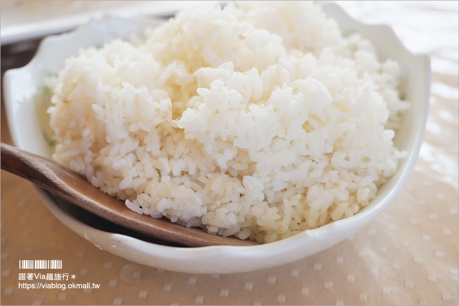 花蓮海鮮餐廳》噶瑪蘭風味餐～好好味！活跳跳的美味龍蝦大餐～價格平實透明化的在地好店！