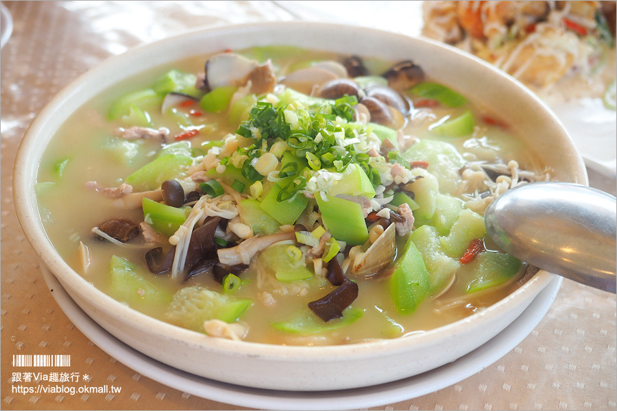 花蓮海鮮餐廳》噶瑪蘭風味餐～好好味！活跳跳的美味龍蝦大餐～價格平實透明化的在地好店！