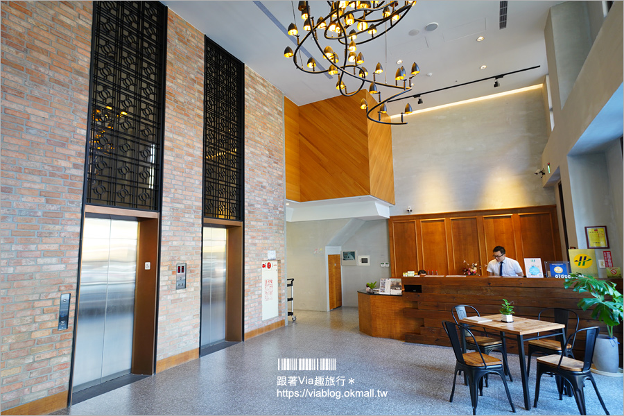 台中火車站住宿》田中央旅店～文青工業風設計旅宿！地點方便～在地味早餐好特別！