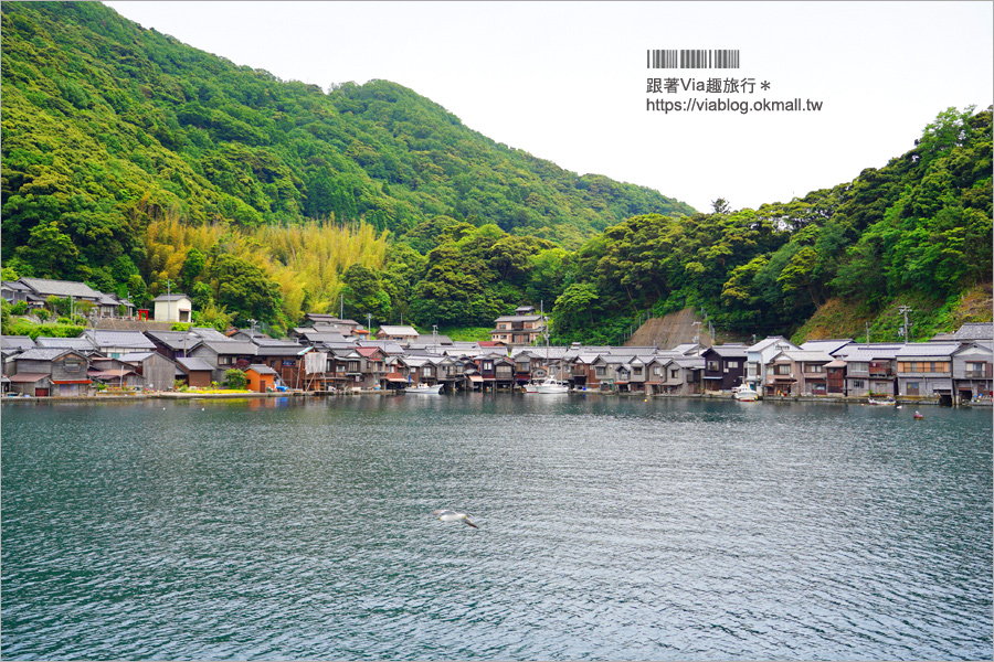 京都必遊景點》伊根舟屋～來去海上舟屋感受海之京都魅力‧船上餵食秀好特別又刺激！