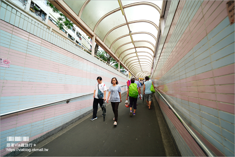 香港拍照景點》彩虹邨～最夯IG景點‧網美們集合囉！彩虹公寓＋彩虹球場大好拍！