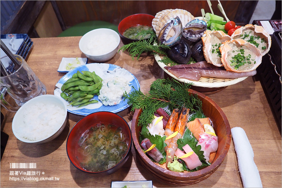 大阪餐廳》心齋橋美食～磯丸水產居酒屋‧海鮮套餐喔依系！新鮮生猛的鮑魚、扇貝好好吃！