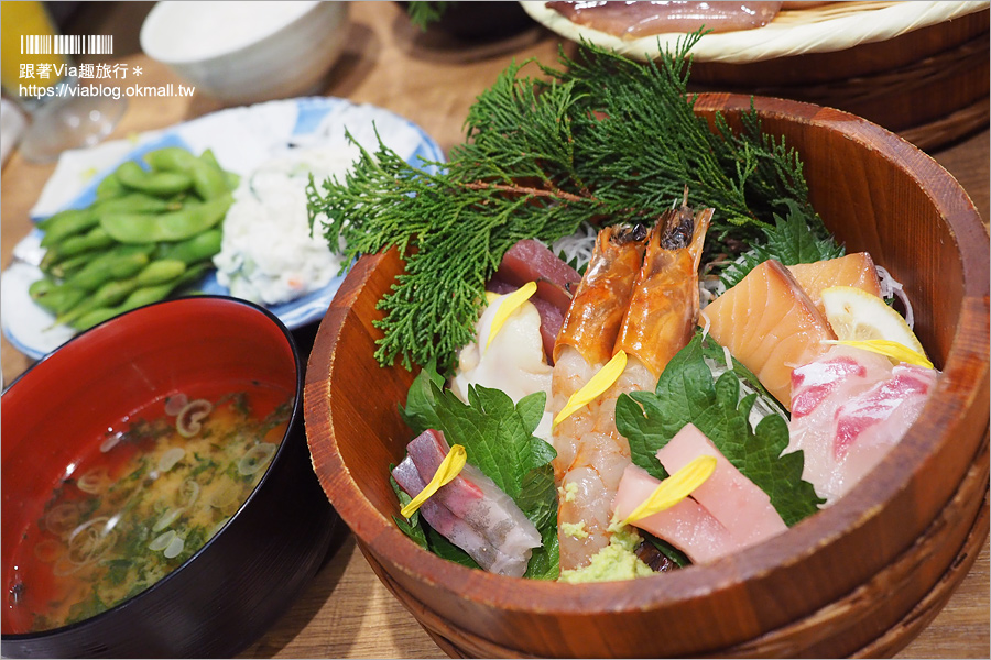 大阪餐廳》心齋橋美食～磯丸水產居酒屋‧海鮮套餐喔依系！新鮮生猛的鮑魚、扇貝好好吃！