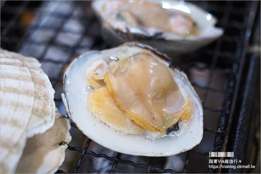 大阪餐廳》心齋橋美食～磯丸水產居酒屋‧海鮮套餐喔依系！新鮮生猛的鮑魚、扇貝好好吃！