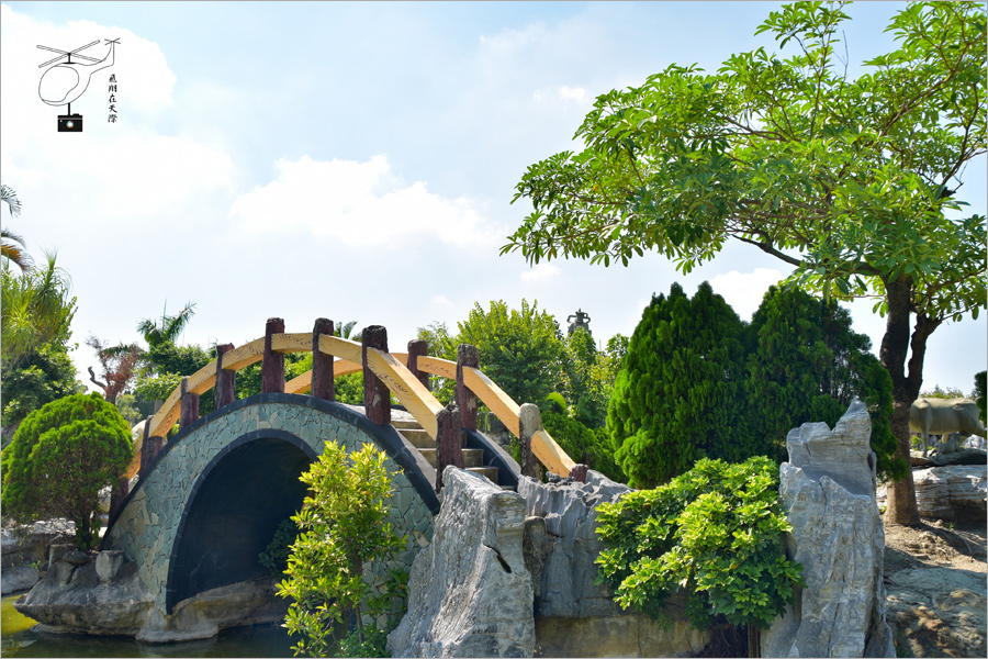 雲林景點推薦》馬鳴山鎮安宮五年千歲公園～免費參觀！全台最狂寺廟主題公園～九龍船、摩天大橋無敵壯觀！