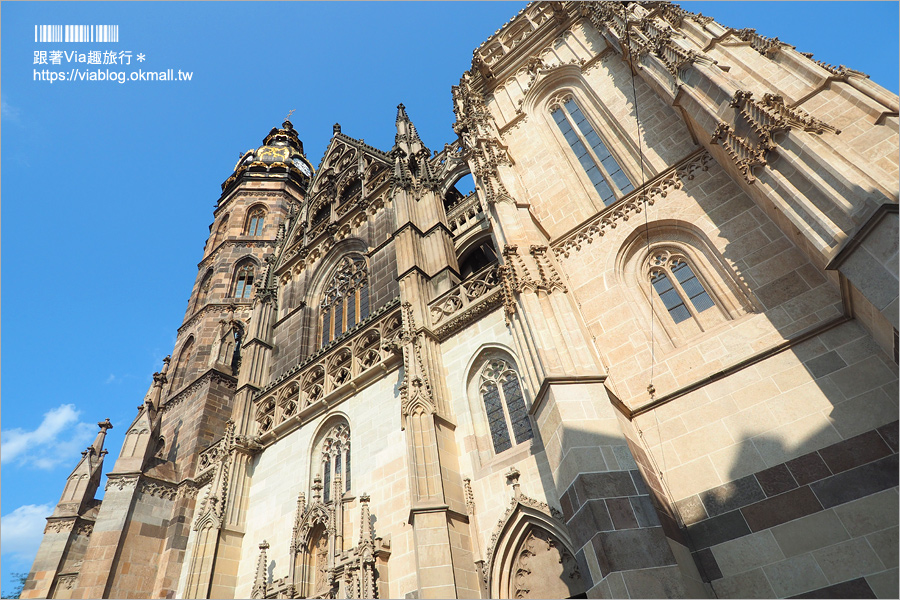 科希策景點》聖伊麗莎白主教座堂St.Elizabeth Cathedral～斯洛伐克最大教堂＋夜遊舊城區美景