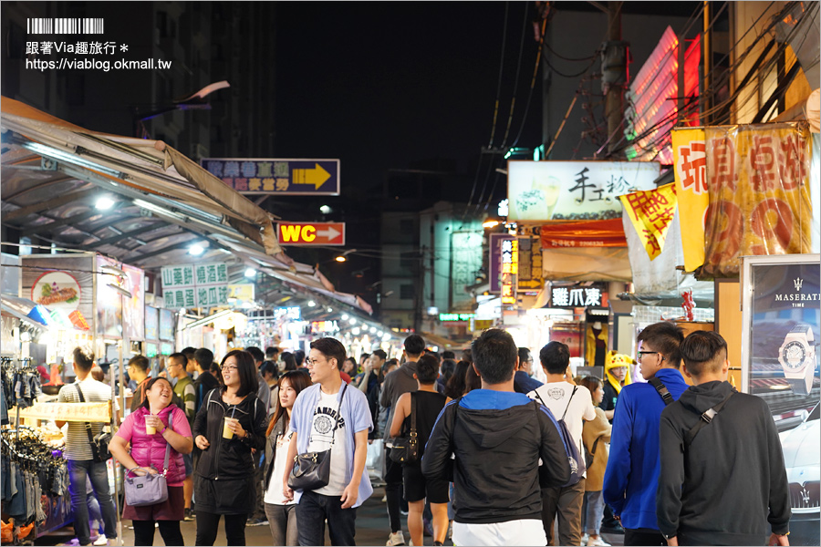 台中逢甲夜市》逢甲美食推薦～十大人氣名單：逢甲地瓜球、明倫蛋餅、阿華黑輪店、豬寶盒、木瓜牛奶、紅茶臭豆腐…一個晚上吃不完啦！