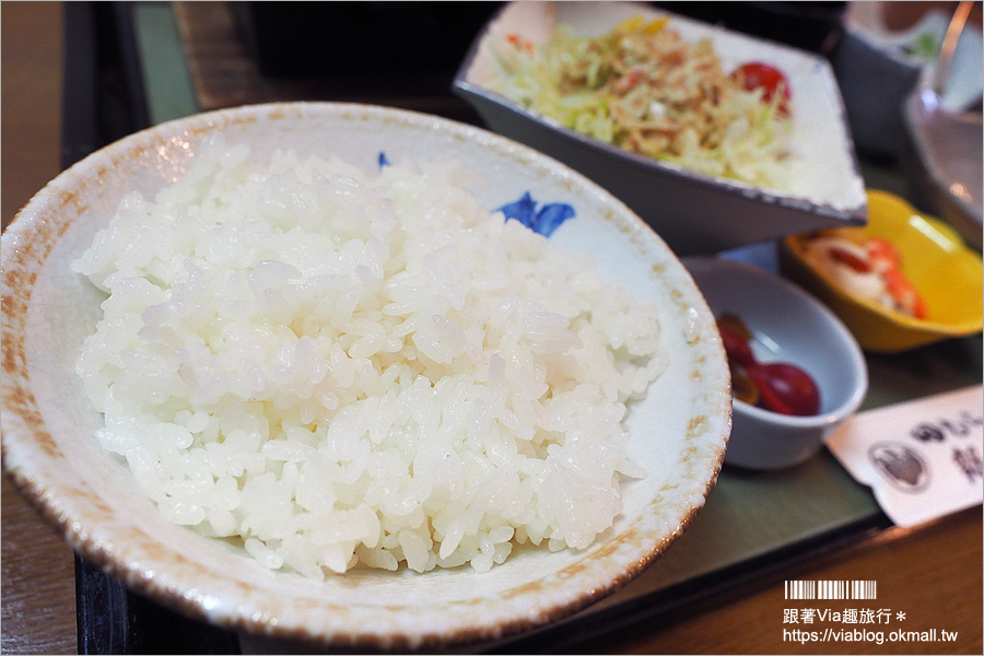 箱根美食推薦》田村銀勝亭(田むら 銀かつ亭)炸豬排豆腐套餐～開店前就在排隊的人氣餐廳！