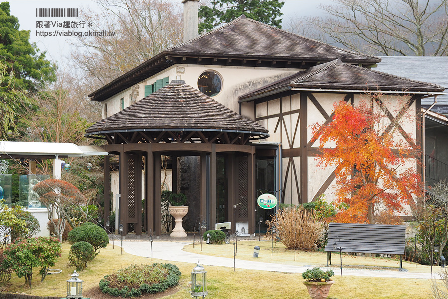 箱根景點》玻璃之森美術館／ガラスの森美術館～走入歐風莊園的玻璃藝術庭園！