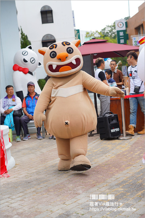 南投景點》南投稅務出張所‧貓蘿西家族全新登場～台版哈利波特書房咖啡館在這裡！